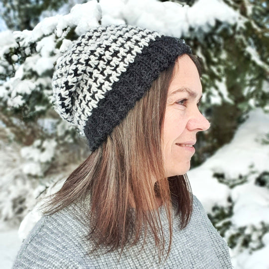 Houndstooth Harmony - Hue