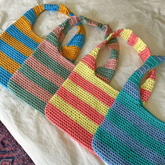 

Stripes on you - Taske
5