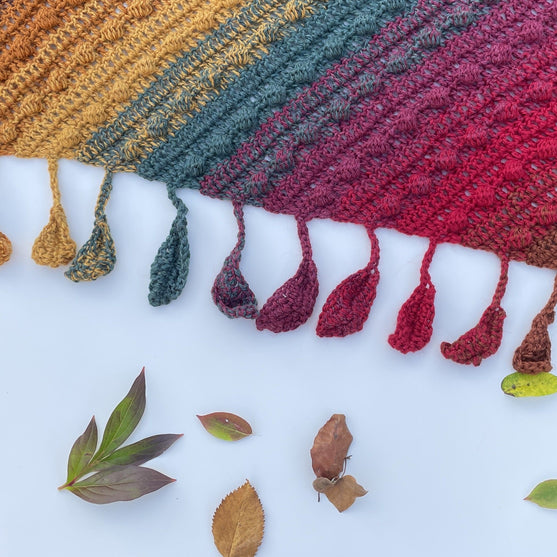 

Falling Leaves - Tørklæde
5