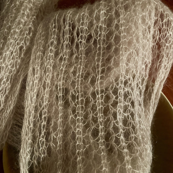 

Fjerlet - Tørklæde
2