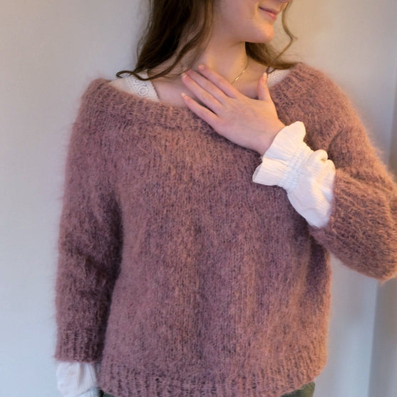 

Suri - Sweater
9