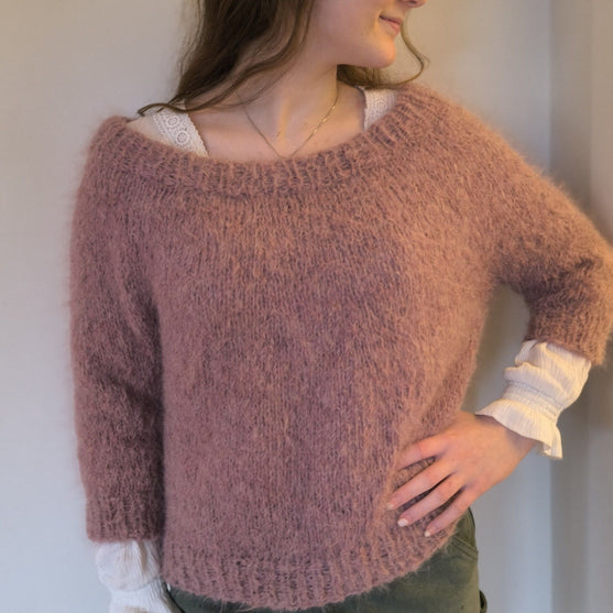 

Suri - Sweater
8