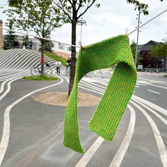 

Monet - Børnehalstørklæde
1