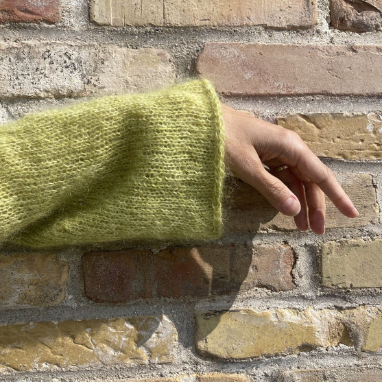 

Summer Lotus - Bluse
8