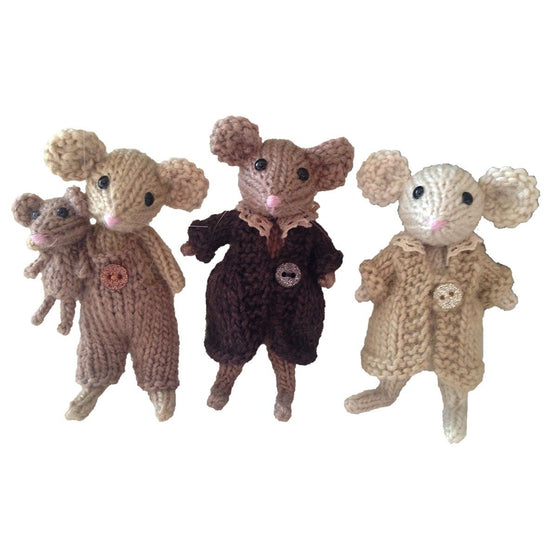 

Mice Sisters
1