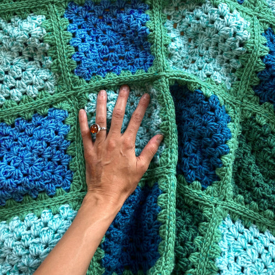 

Very Granny - Cardigan
12