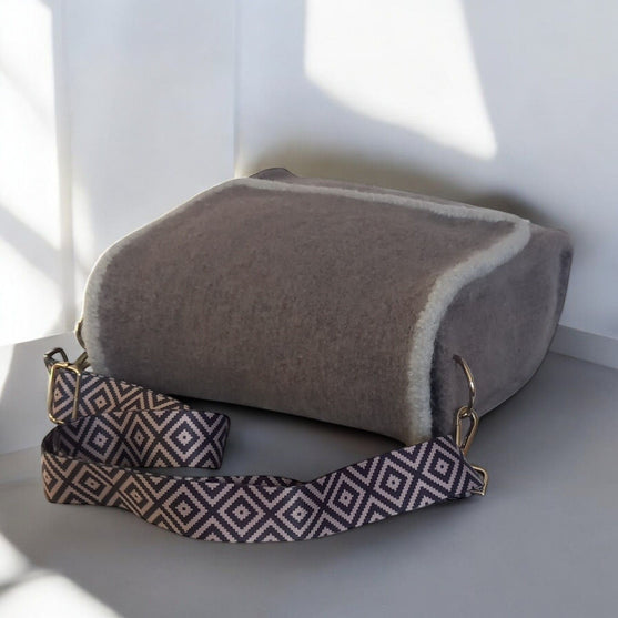 

Jess  - Filtet taske
5