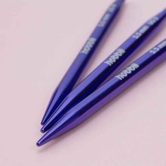 

Stellar Korte Udskiftelige Rundpindesæt Essential - Amethyst - Hobbii
7