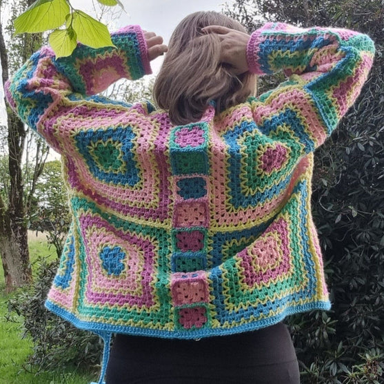 

Summer Squares - Slå-om-cardigan
2