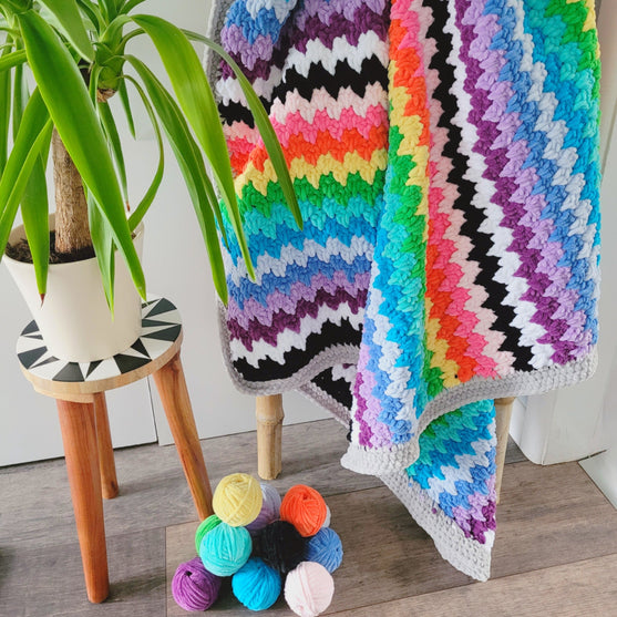 

The Rainbow Cuddle Blanket - Tæppe
1
