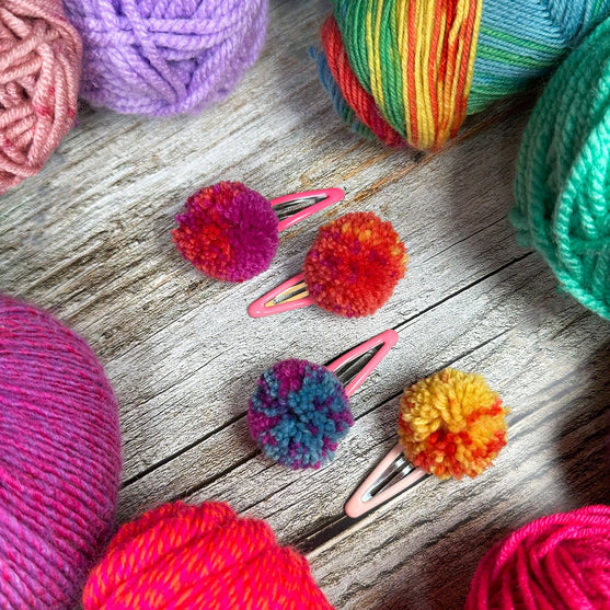 

Hoop Pompon Maker - Hobbii
5