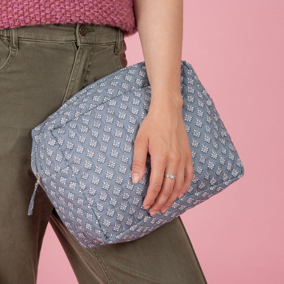 

Quiltet Projekttaske - Aflang - Large - Hobbii
4