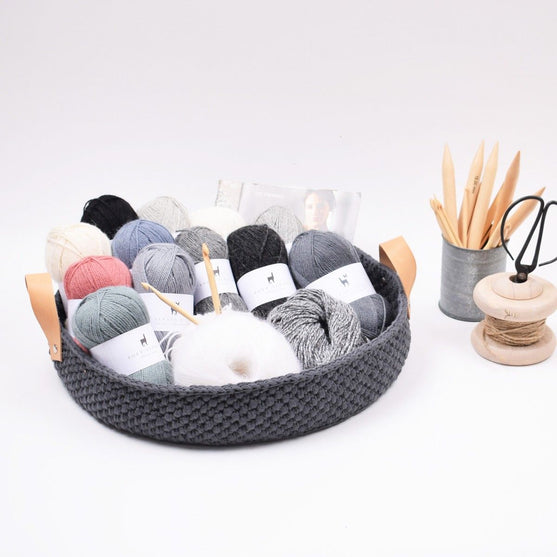 

Ribbon Projektbakke Med Læderbund
4