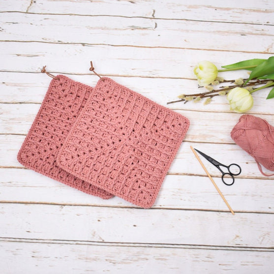 

Granny Riller - Grydelapper
1