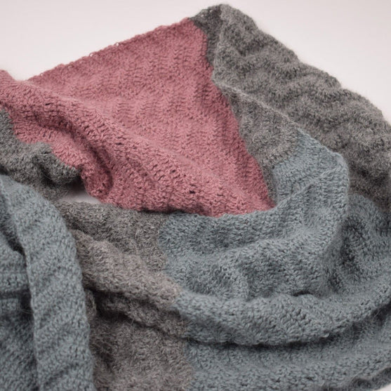 

Alpaca Waves Tørklæde
9